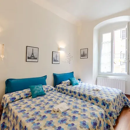 Appartement Mazzini 43, Rapallo, Apartment 85 Mq, 2B, 1B, Wi-Fi, Air Conditioning, Available On Request Private Garage At 800Mt From The Apartment At 20,00 Euro Per Night