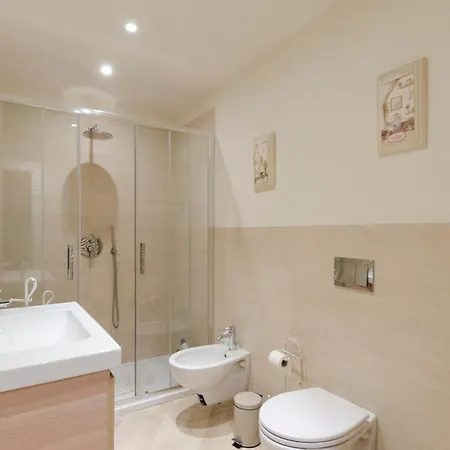 Apartman Mazzini 43, *