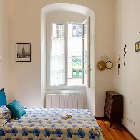 Mazzini 43, Rapallo, Apartment 85 Mq, 2B, 1B, Wi-Fi, Air Conditioning, Available On Request Private Garage At 800Mt From The Apartment At 20,00 Euro Per Night *