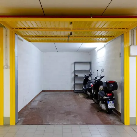 Mazzini 43 85 Mq 2b/1b & Parking Rapallo