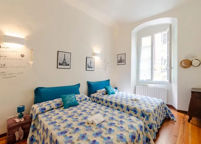 Lägenhet Mazzini 43, Rapallo, 85 Mq, 2b, 1b, Wi-fi, Air Conditioning, Available On Request Private Garage At 800mt From The At 20,00 Euro Per Night