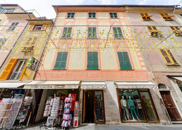 Mazzini 43, Rapallo, 85 Mq, 2b, 1b, Wi-fi, Air Conditioning, Available On Request Private Garage At 800mt From The At 20,00 Euro Per Night Lägenhet *